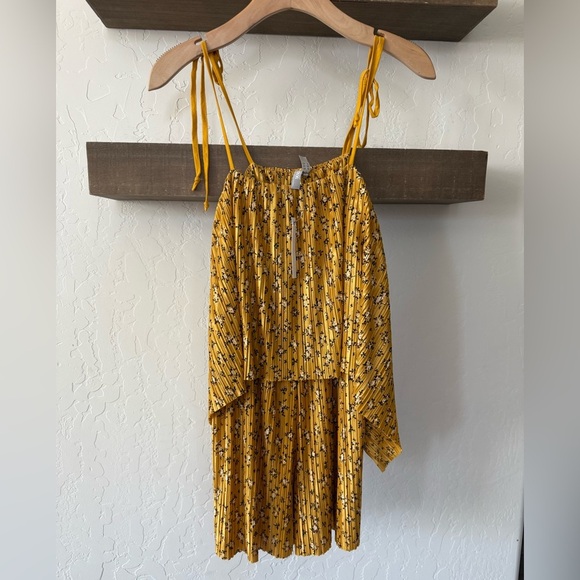 ASOS|Mustard Yellow Ditsy Floral Spaghetti Strap flowy romper•••NWT Size 6 - Picture 2 of 12